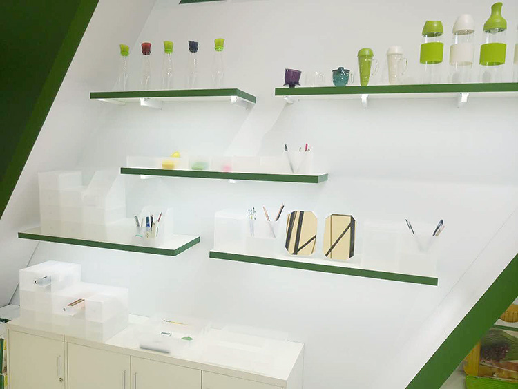 納川家居展位一角